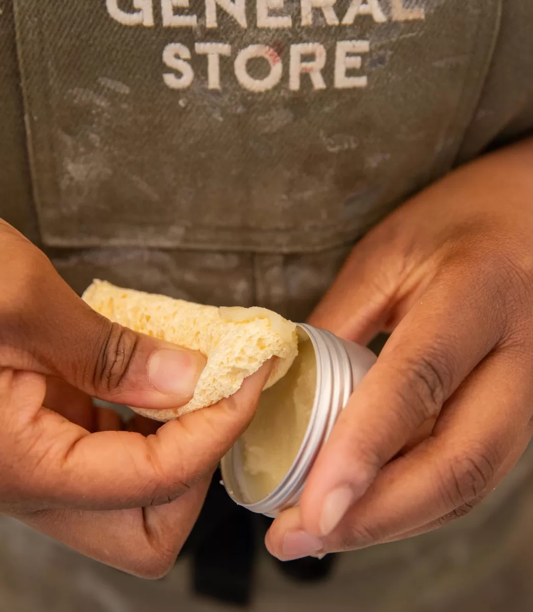 PROTECTING LEATHER BALM X ACT OF CARING>VEJA Sale